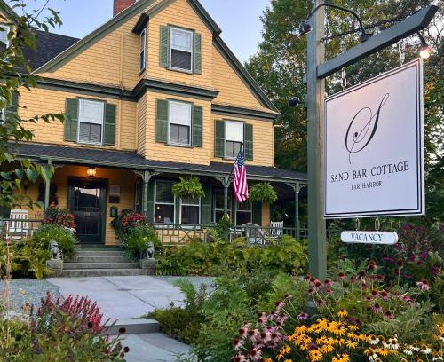 Bar Harbor Hotel | Discover Sand Bar Cottage Inn: Family-Friendly Retreat