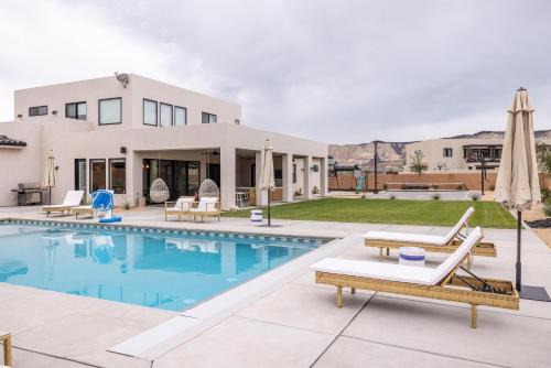 St. George House | Private Pool Retreat at Sand Cove Villa for Families