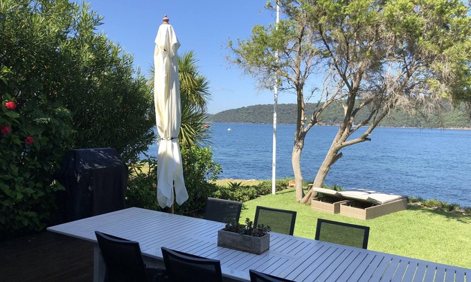 Palm Beach House | Enchanting Sand Point House Pittwater for Your Getaway