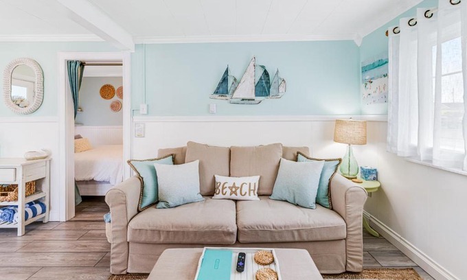 Long Beach House | Kid-Friendly Getaway at Sand & Sea Glass - Rated 9.1/10