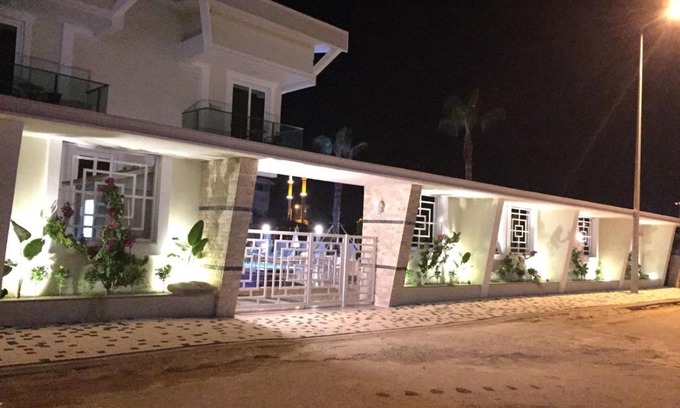 Manavgat Apartment | Discover Sand Village Apart: Oceanfront Stay with Pool