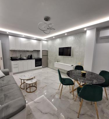 Sandanski Apartment | Park View Getaway: Family Friendly and 4-Star Rated