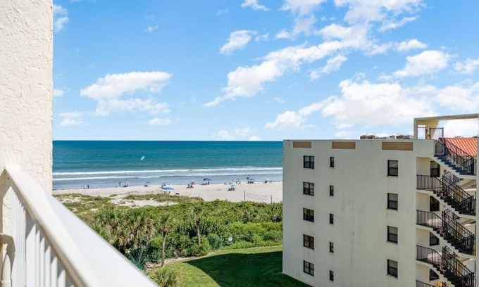Cocoa Beach Condo | Beachfront Bliss: Enjoy Free Accessories & Amazing Views