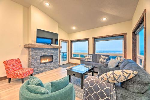 Waldport House | Oceanfront Sanderling Sea Cottages: 4-Star Pet-Friendly Retreat