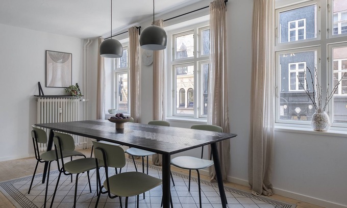 Indre By Apartment | Explore Sanders Main - Cozy 2-Bedroom Near Nyhavn