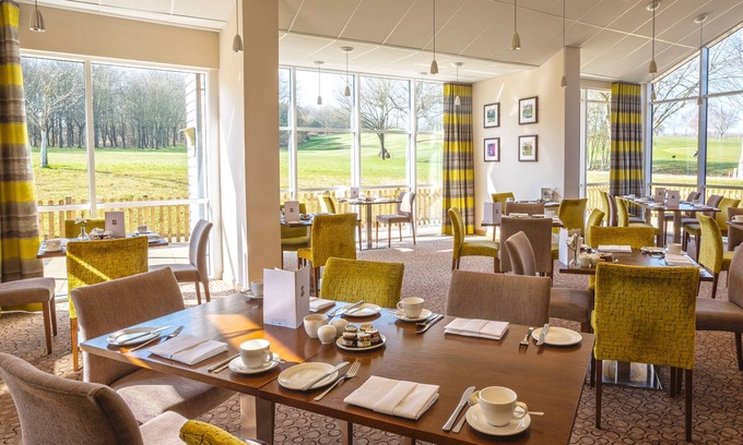 Plastow Green Hotel | Experience Sandford Springs Hotel & Golf Club: 4-Star Retreat