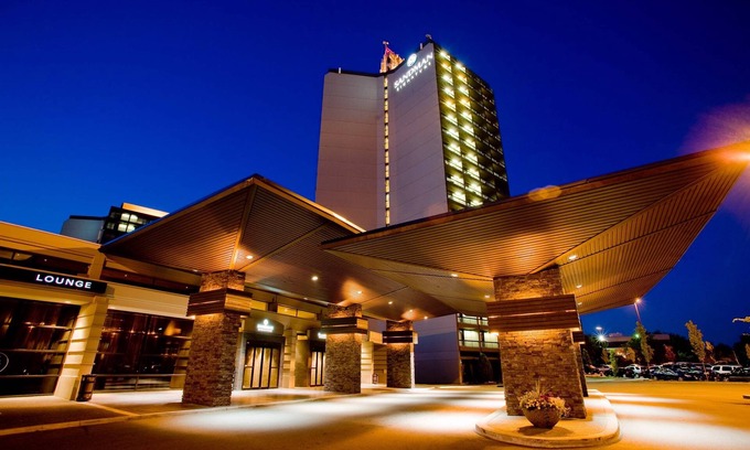Richmond Hotel | Discover the Sandman Signature Vancouver Airport Hotel