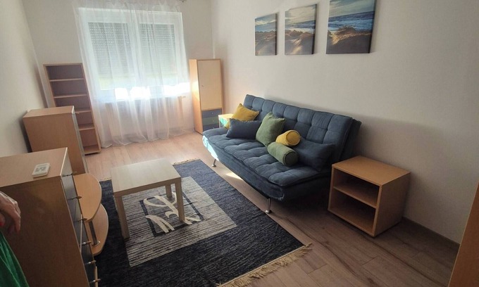 Kecskemet Apartment | Sandmine - Modern apartment in a peaceful, renewed district