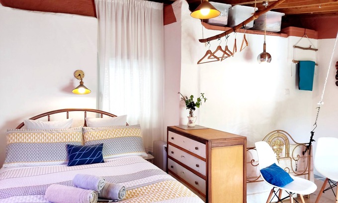 Seia House | Cozy Sandomil Riverbeach Tiny House with Kitchen Access