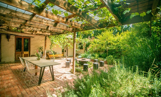 Sandon Apartment | Cozy Sandon Ridge Studio with Family-Friendly Amenities