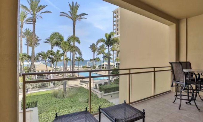 Clearwater Beach Condo | Sandpearl 402 - Luxury Beachfront Condo