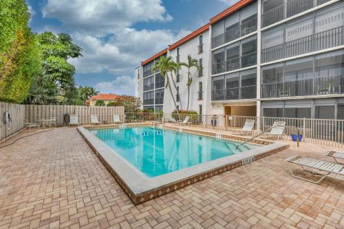 Sanibel Apartment | Inviting Sandpebble 4c: Family-Friendly with Pool Access