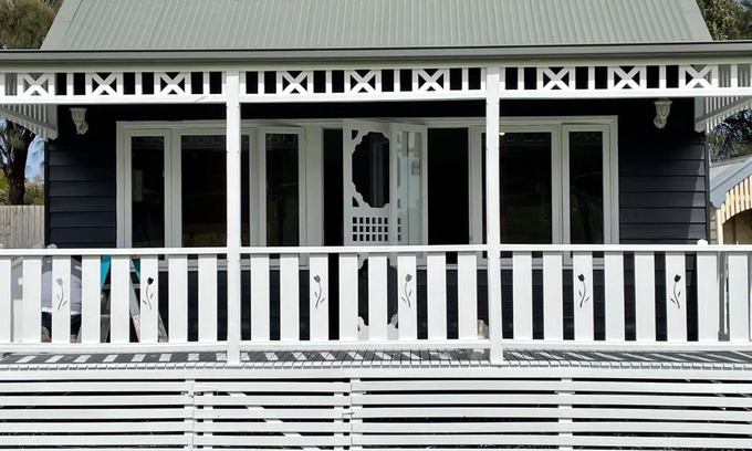 Port Fairy Villa | Beachfront Retreat: Sandpiper Villa for Family Fun