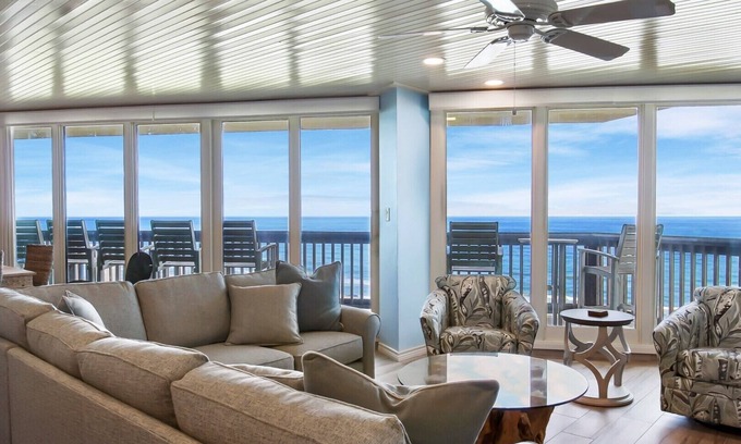 Port Aransas Condo | Unforgettable Gulf Views at Sandpiper Condominiums 805