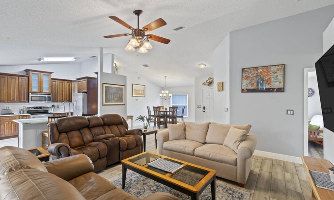 Palm Coast House | Dog-Friendly Sandpiper Path: Close to Beach & Golfing