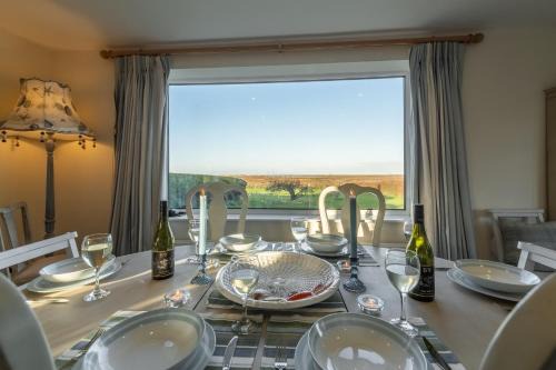 Brancaster Staithe House | Pet-Friendly Retreat at Sandpipers for the Whole Family