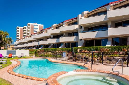 Miami Apartment | Beachfront Bliss at Sandrift Apartments - 4-Star Retreat