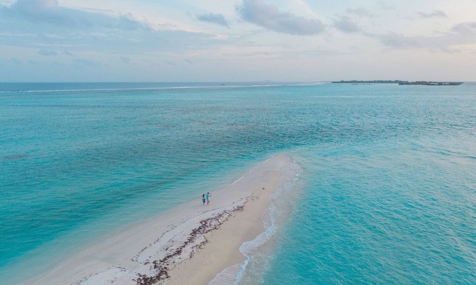 Thulusdhoo Island Hotel | Relax at Sands Exotic Hotel & Spa with Pool and Spa Access