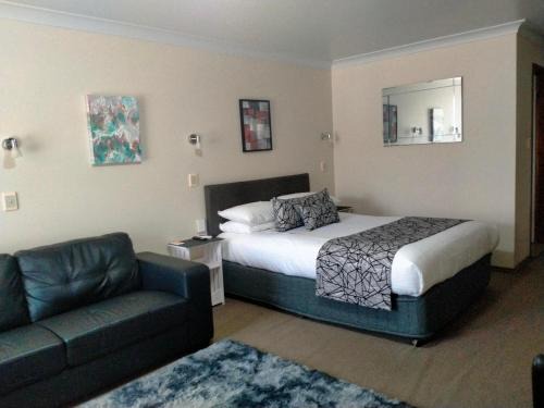 Armidale City Centre Hotel | Discover Sandstock Motor Inn Armidale: Family-Friendly Stay