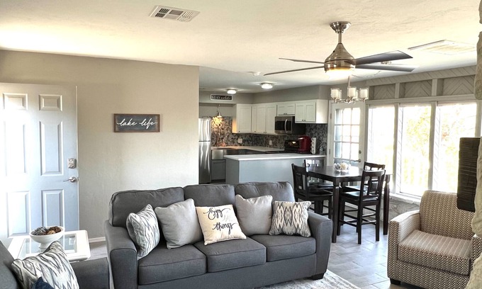 Longtown Cabin | Top-Rated Sandstone Cabin with Family-Friendly Amenities