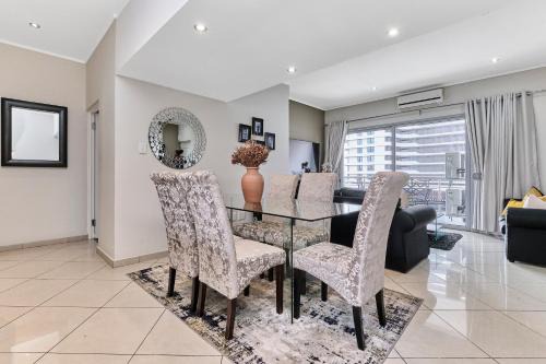 Greater Johannesburg Metropolitan Area Apartment | Sandton Central Luxury 2-Bed Apartment with a View - Jade
