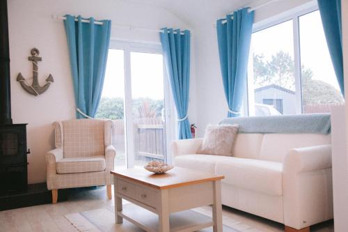 Naran Apartment | Discover Sandville Chalet Portnoo - Rated 9.7/10!