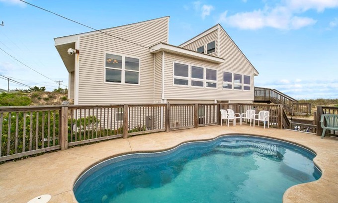 Sandbridge House | Oceanfront Sandy Castle: 4-Star Family-Friendly Escape