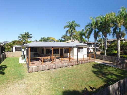 Point Vernon House | Relax at Sandy Footprints: 5-Star Ocean View Retreat
