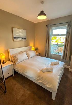 Cleethorpes House | Pet-Friendly Sandy Shores Holiday Home with Ocean View