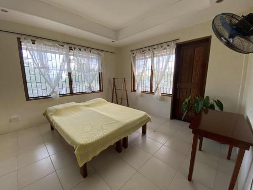 Puerto Princesa House | Sandybridge Eco Farm at Relly's Restaurant