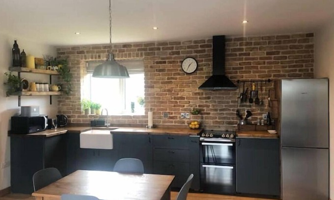 Westport House | Relaxing Sandyhill Guest House with Pool & Spa in Westport