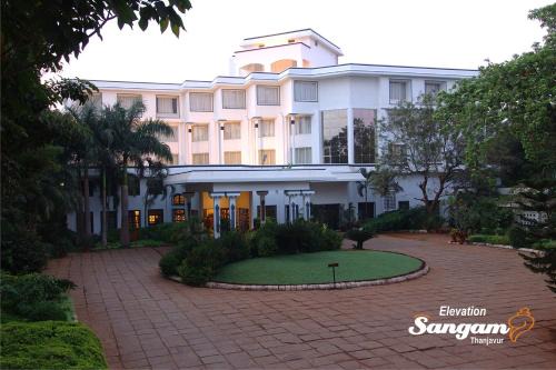 Thanjavur Hotel | Relaxing Stay at Sangam Hotel, Thanjavur with Pool & Dining