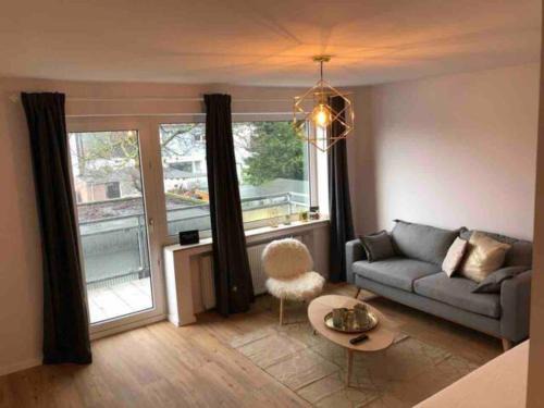 Oberhausen Apartment | Modern 2-Room Apartment Near CentrO in Oberhausen