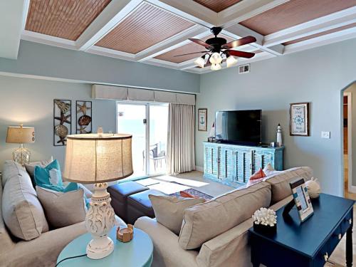 Pensacola Beach Apartment | Oceanfront Retreat at Sans Souci 707 - Ideal for Families