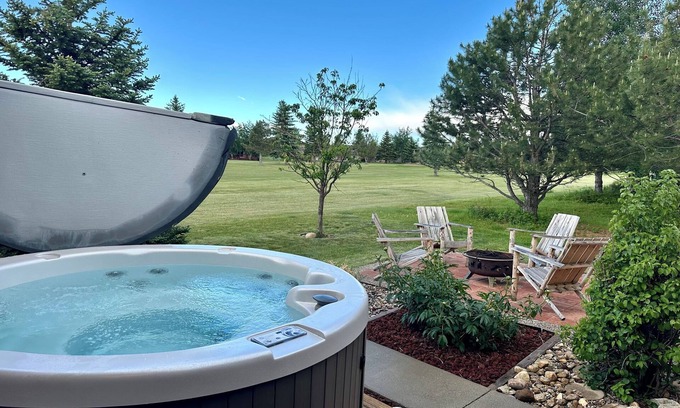 Red Lodge House | Idyllic Sans Souci Cabin: Great Views & Pet Friendly Escape