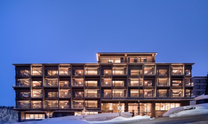 Hirafu Hotel | Luxury Retreat at Sansui Niseko - Spa, Hot Tub & More