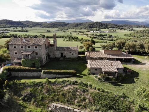 Gargalla House | Discover Sant Grau I: Family & Pet-Friendly Retreat