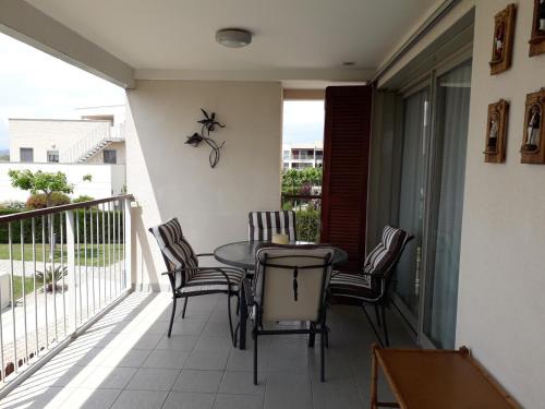 San Jorge Apartment | Guest Rated: 9.2 - Sant Jordi Club Golf Retreat with Pool
