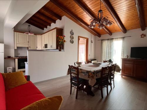 Misterbianco Apartment | Discover Sant'Orsola Holiday Home: Pet & Child Friendly Stay
