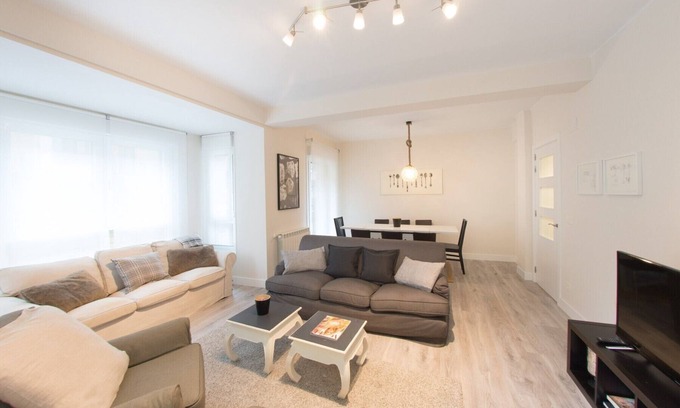 Gros Apartment | Oceanview Retreat: Santa Barbara Terrace by La Zurriola