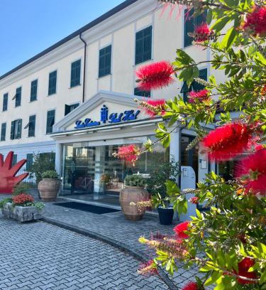 Sarzana Hotel | Discover Santa Caterina Park Hotel: Family-Friendly Retreat