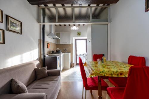 Santa Fiora Apartment | Pet-Friendly Retreat at Santa Fiora Ospitalità Diffusa