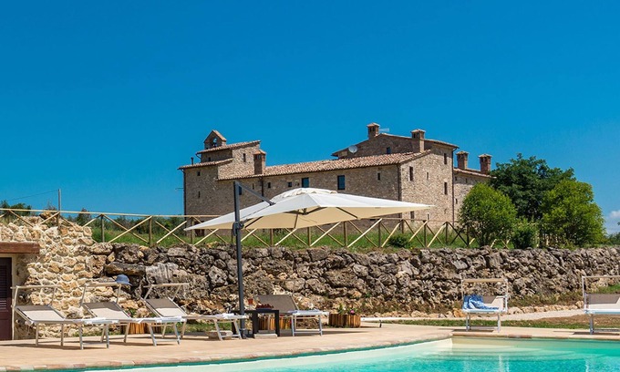 Massa Martana Villa | Escape to Santa Illuminata 20: Poolside Retreat Awaits