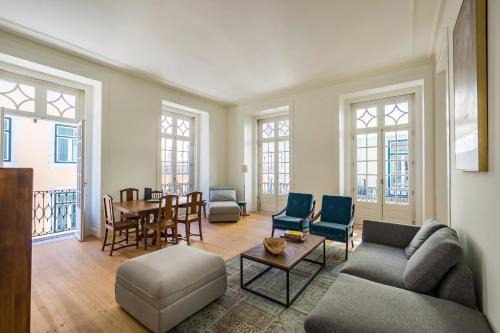 Baixa House | Superb Santa Justa Prime Guesthouse with Family-Friendly Amenities