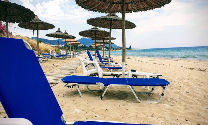 Pangaio Apartment | Santa Nera Beach Apartment: Oceanfront Retreat with Pool