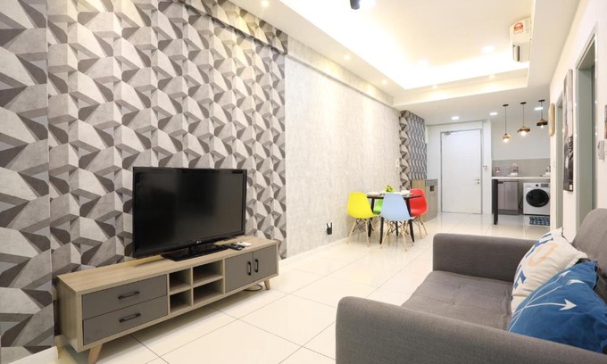 Kampung Sembulan Baru Apartment | Relaxing Santai Suite: 4-Star Comfort at Sutera Avenue