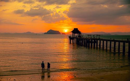 Ko Yao Resort | Escape to Santhiya Koh Yao Yai Resort & Spa with Oceanview Bliss
