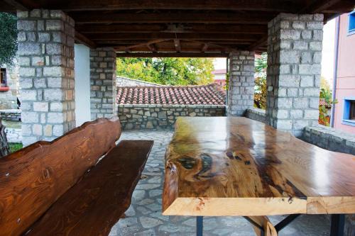 Kalambaka Villa | Remarkable Santo Villaggio - Unique Villa with Pool