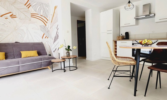 Lorgues Apartment | Explore Santoline: Cozy T2 Apartment in Provence