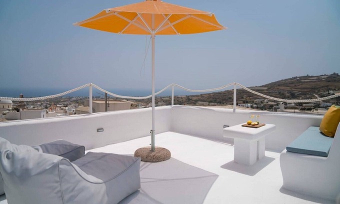 Emporio House | Discover Santorini Treasures: Lemon Villa with Pool & Spa